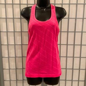 Lululemon pink tank top size 6